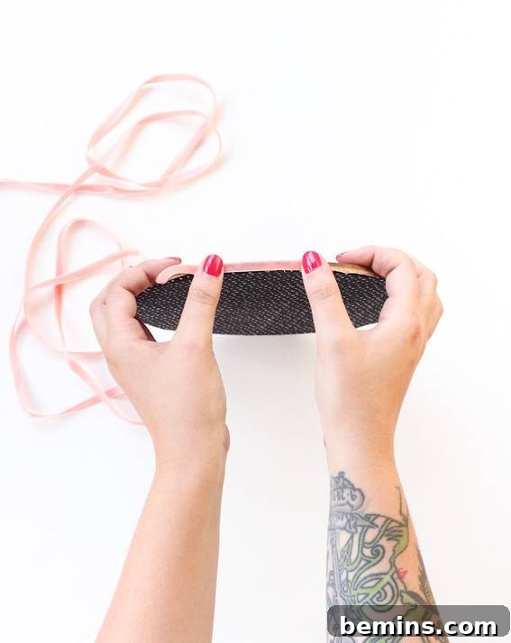 Applying Ribbon Edging to the Mousepad