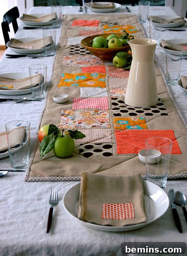 Stylish Thanksgiving Table: 20 DIY Textile Ideas 18 Table Arrangement