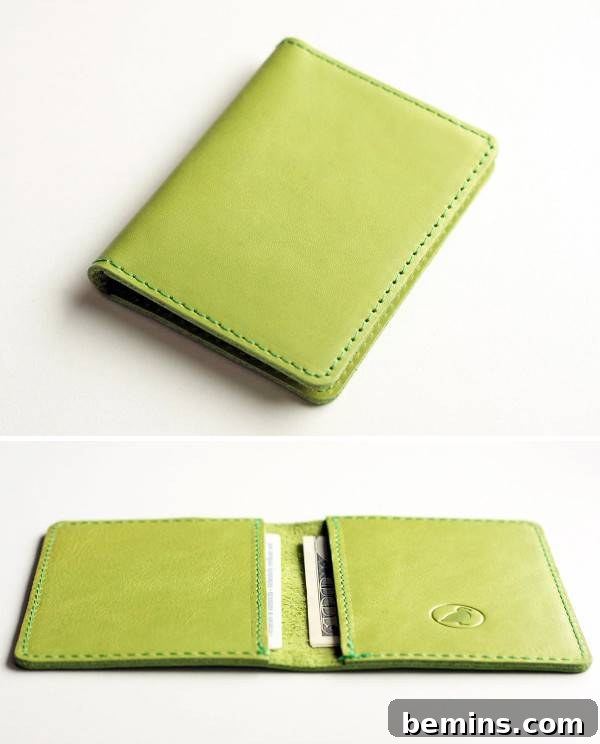 Purse and card holder in green color. Slim Colored Leather Wallet from Zhenique.