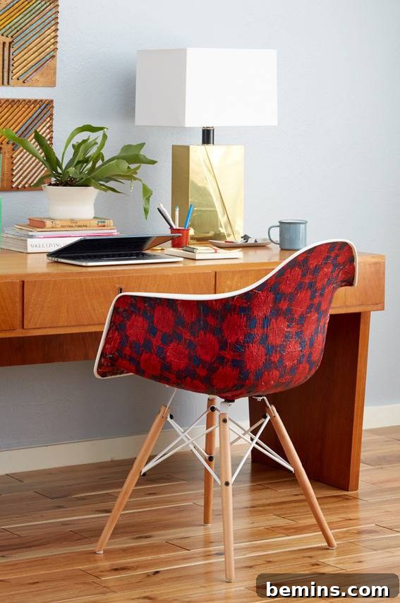 Finished DIY ModPodge Chair