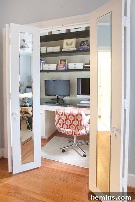 An office room with shelves and computers, smartly hidden behind sliding doors but abundantly filled with natural light, maximizing both privacy and illumination.