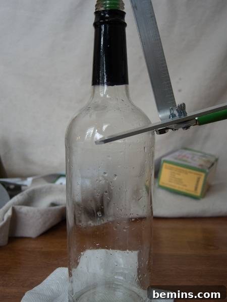 Which Bottle Cutter Reigns Supreme? A Definitive Review 17 Cutting a wine bottle with the G2.