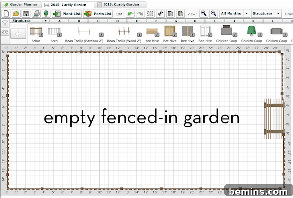 Empty fenced-in garden in Mother Earth News Garden Planner.