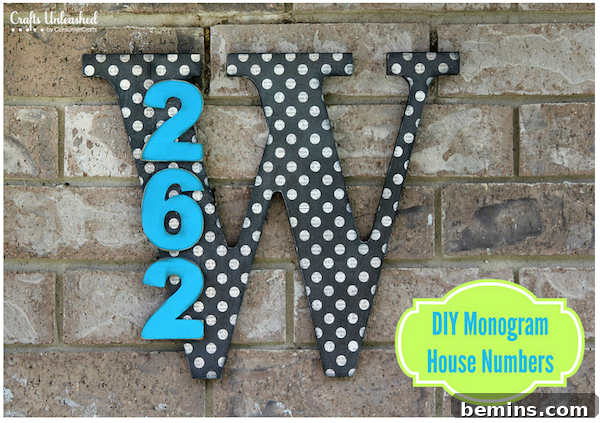 The number 262 is on a black and white polka dotted letter W.
