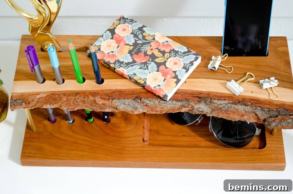 Pen Holder Stand
