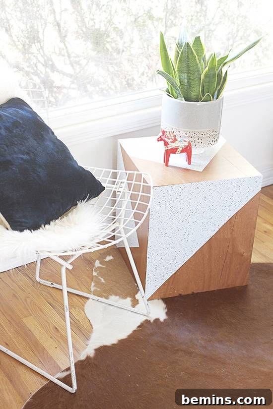 Modern Interior Design: Geometric Wallpaper Table