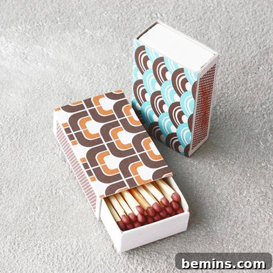 Upcycling Wallpaper: Decorative Matchboxes