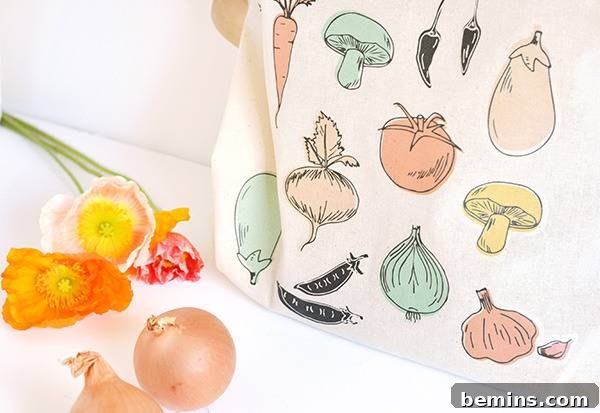 Vegetable print tote bag