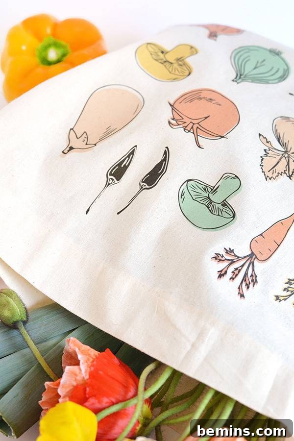 Vegetable print tote bag