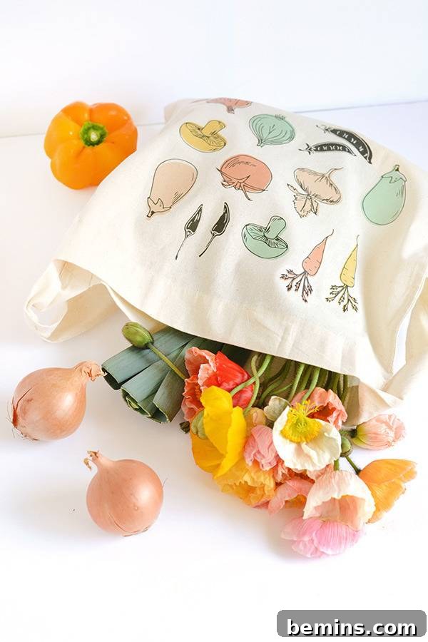 Vegetable print tote bag