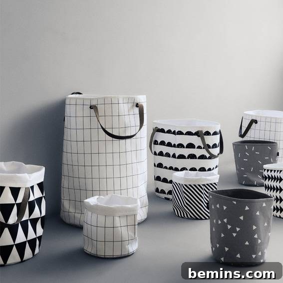 Grid pattern laundry basket - Ferm Living