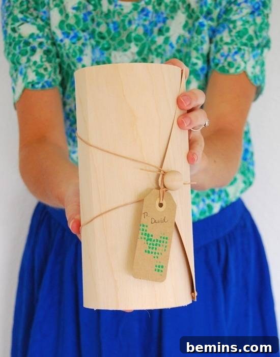 Cylindrical Wooden Gift Box
