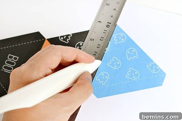 DIY printable halloween decorations - scoring card