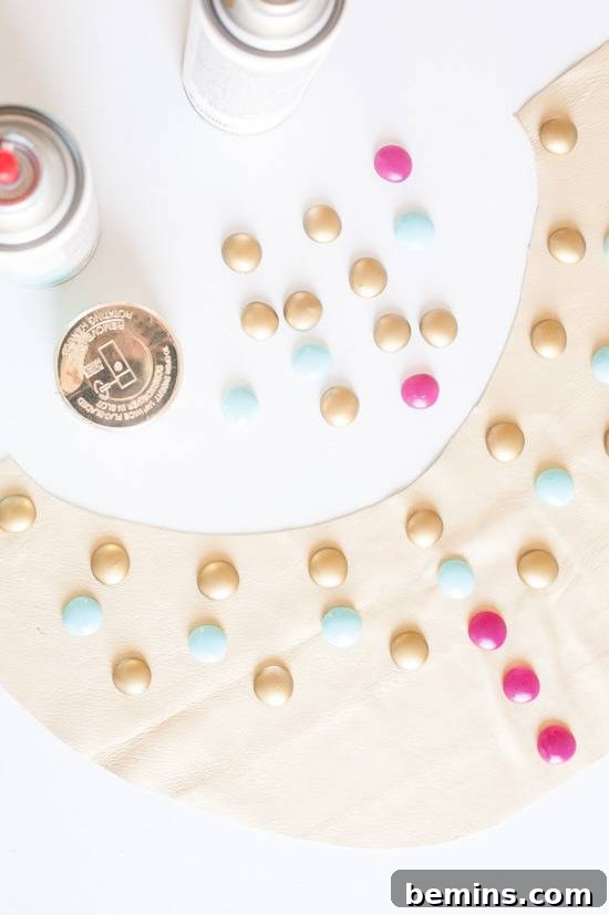 Color shiny buttons ."