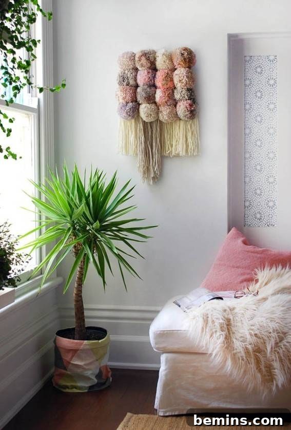 DIY Pom Pom Wall Hanging