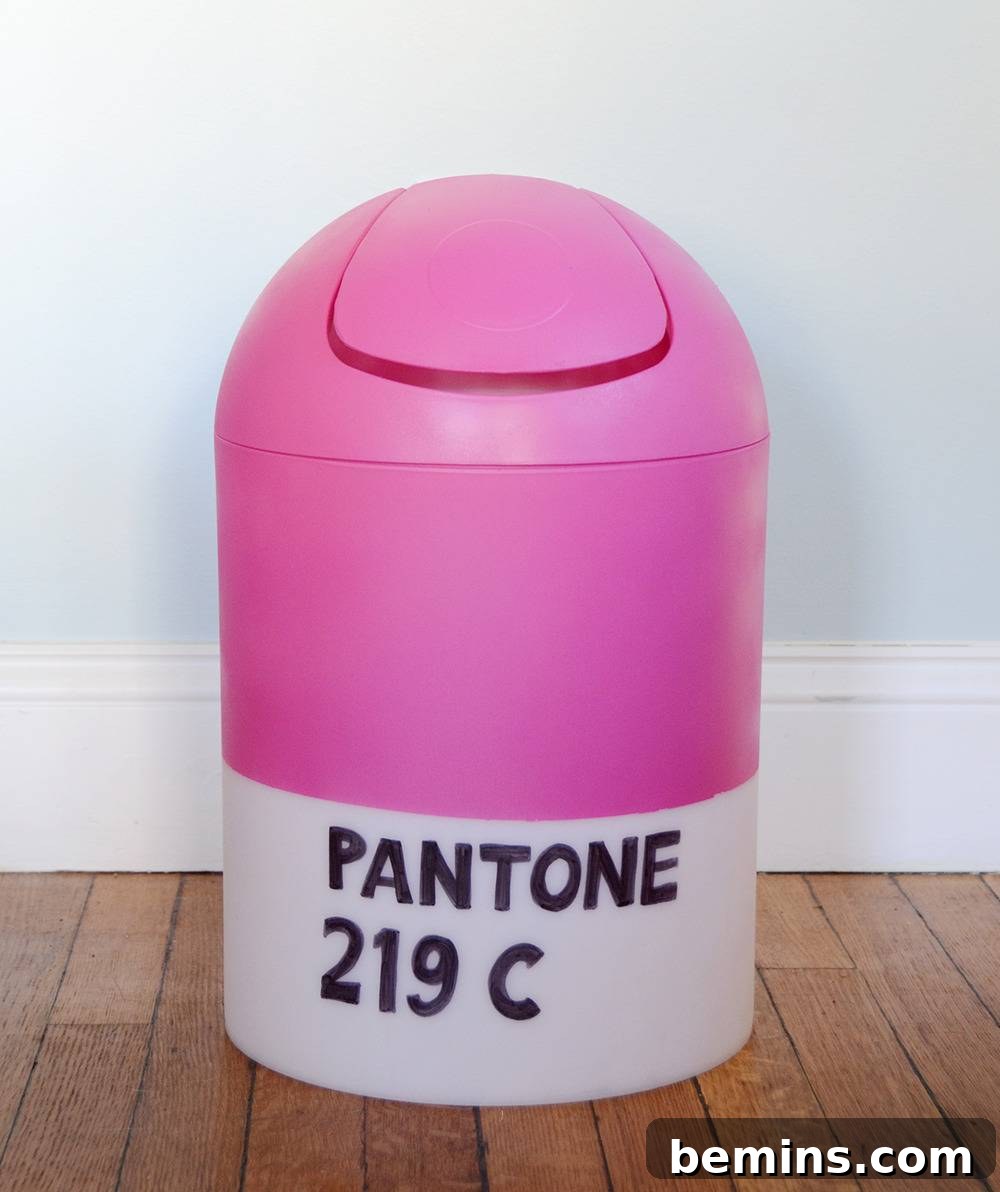 Adding the PANTONE logo and color number