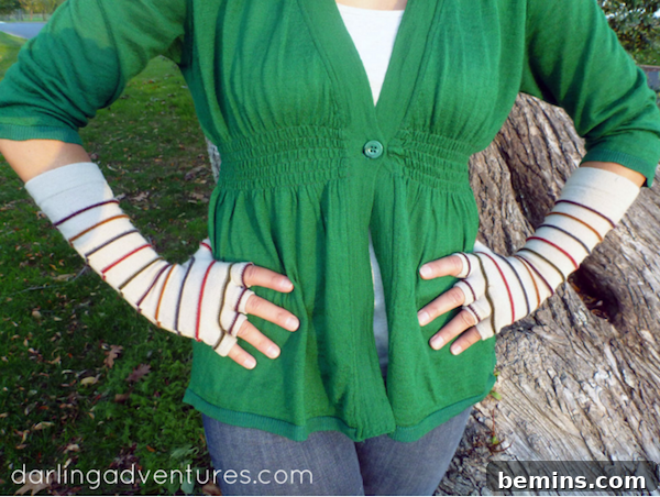 DIY Stocking Stuffer Ideas for Everyone 21 Fingerless gloves from old sweater