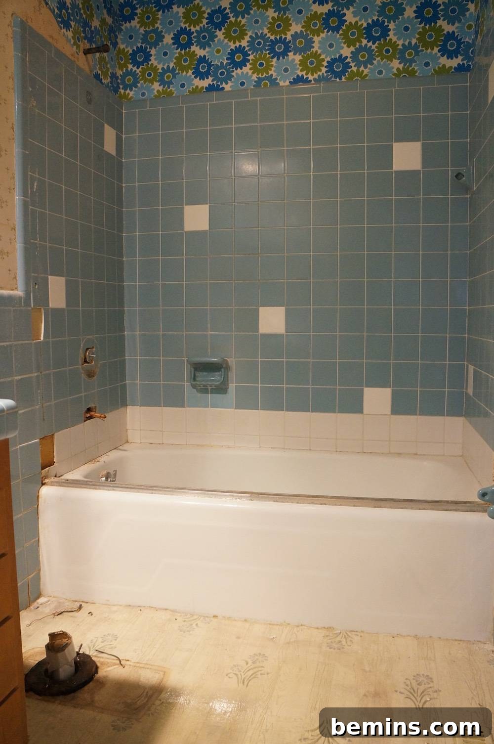 Refinished Tile Bathroom