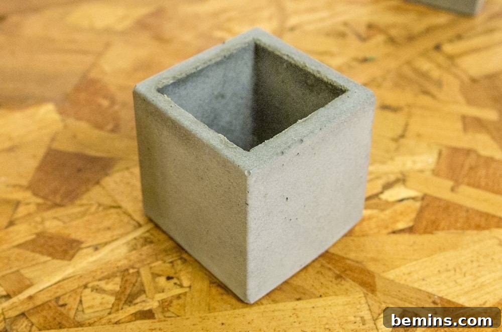 ShapeCrete Planter Cube