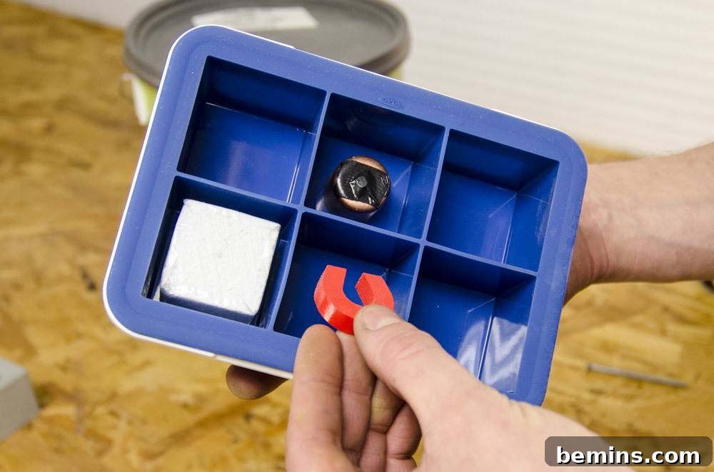 Concrete Cube Maker with Magnet