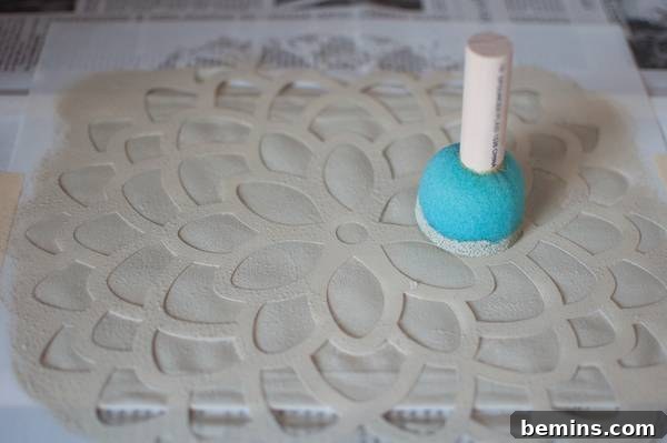 Stenciling the fabric