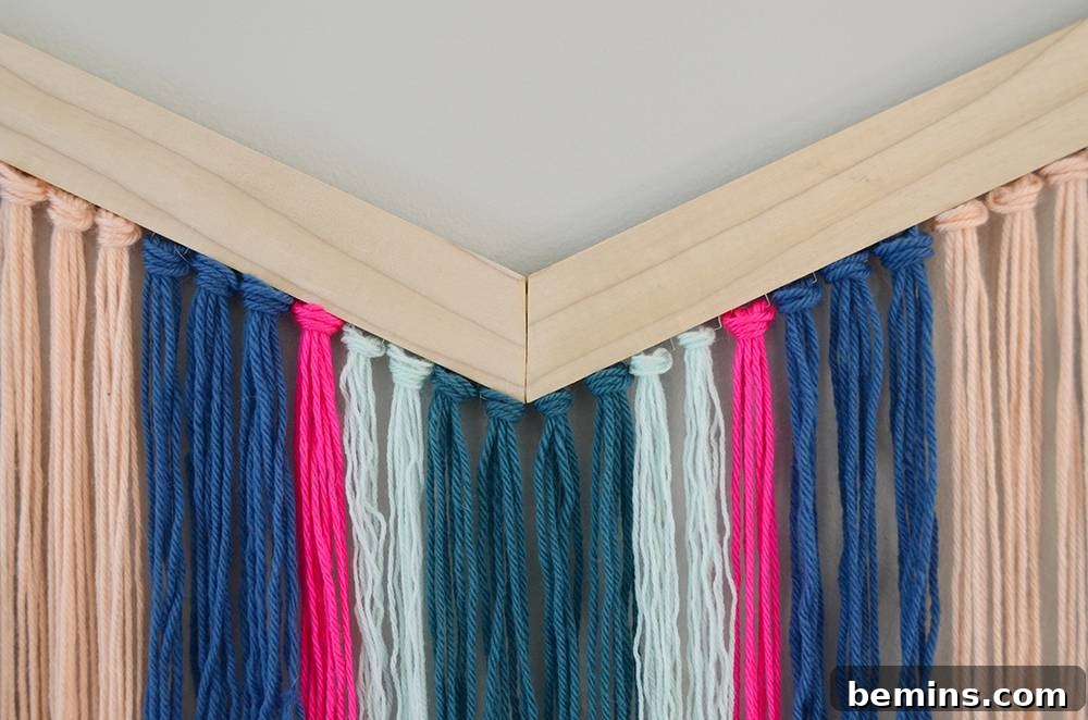 DIY Chevron Yarn Wall Hanging detail