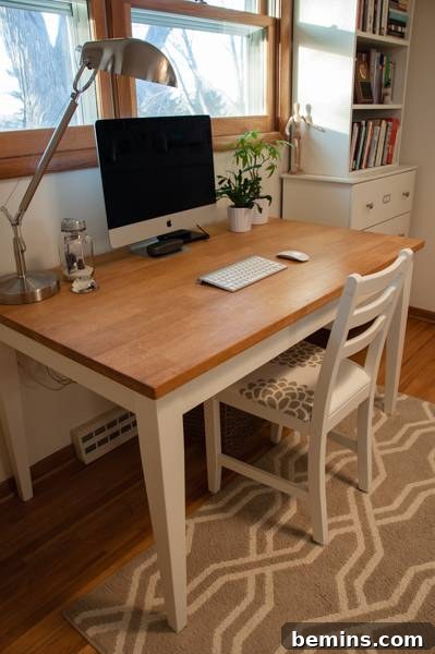 Close-up of Maven's Desk