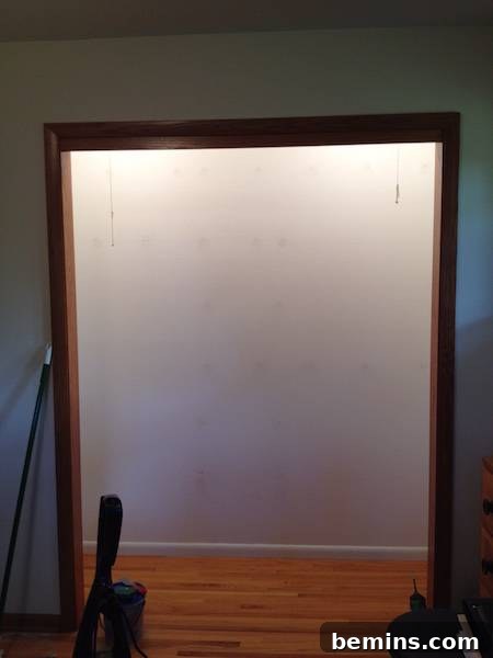 Maven's Craft Closet Before Makeover