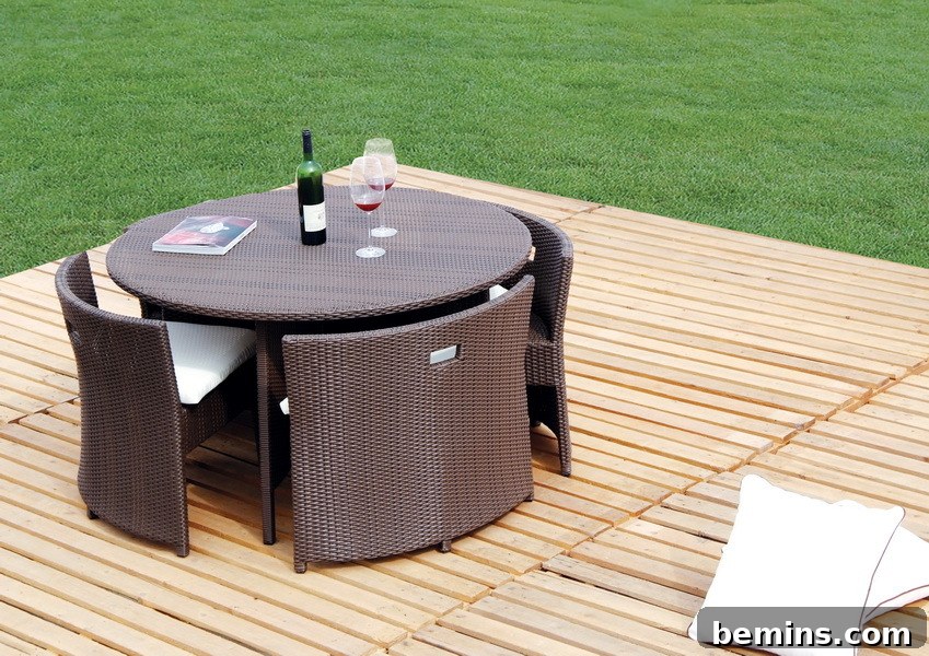 Space-Saving Outdoor Dining Tables for Small Patios and Balconies