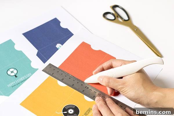 Print and Score the Gift Card Holder Template