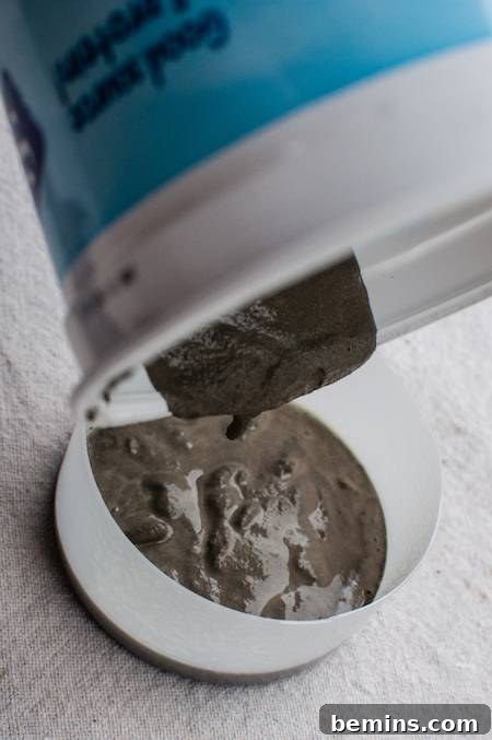 Concrete Mason Jar Lid Pouring Concrete