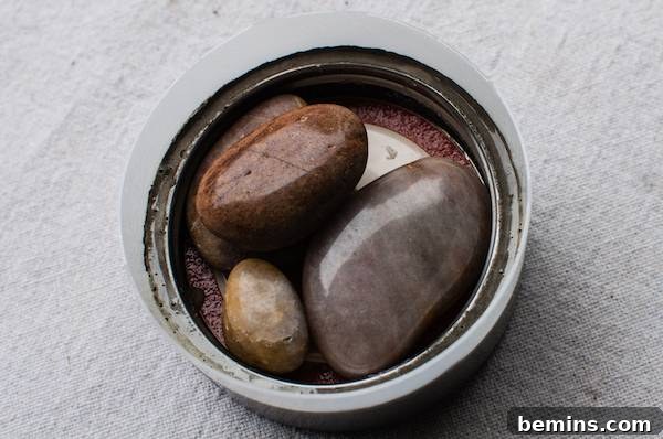 Concrete Mason Jar Lid in Concrete