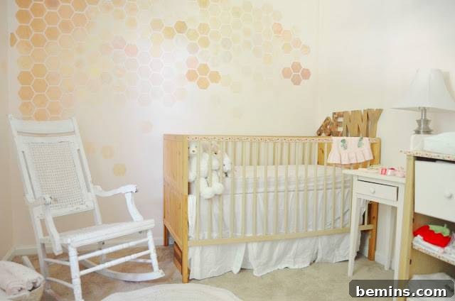 Fading stencil pattern on a wall