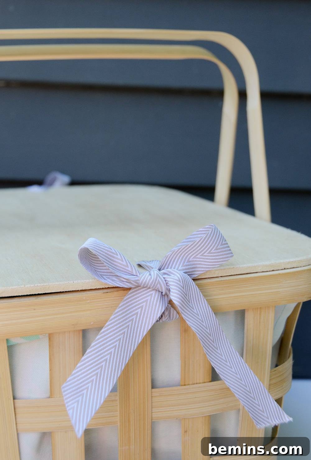 Finished DIY Contemporary Picnic Basket