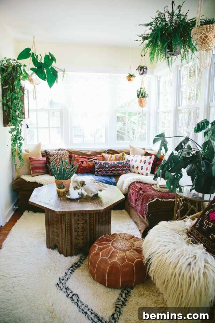 Southwestern Sanctuary: 10 Breathtaking Room Designs 4 Bright and Airy Southwestern Sunroom