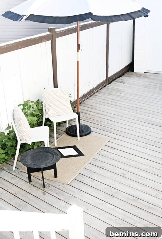 Modern outdoor rug under patio furniture
