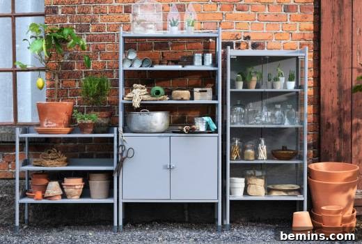 HINDÖ series of outdoor storage shelves and cabinets