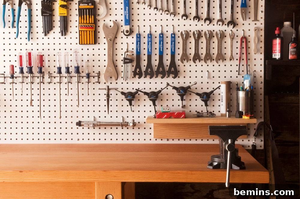 Ultimate Garage Workbench DIY tutorial (with plans)