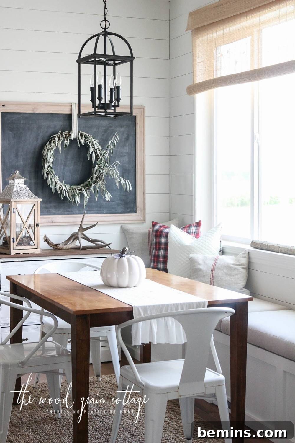 Embrace Autumn: 10 Cozy Room Designs for Fall 9 Subtle Fall Decor with Pumpkins and Plaid