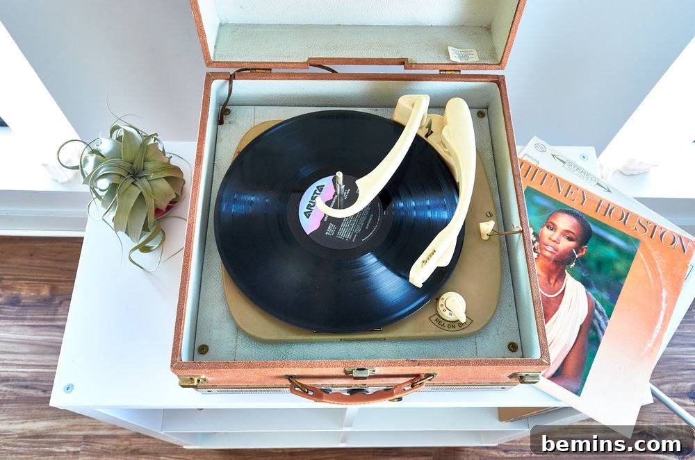 a hit album with disk player