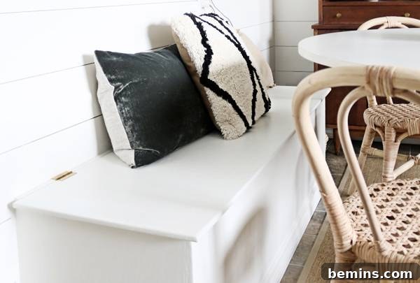 Creating a Stylish Storage Bench: A DIY Guide 3 DIY Built-in Bench with Extra Storage
