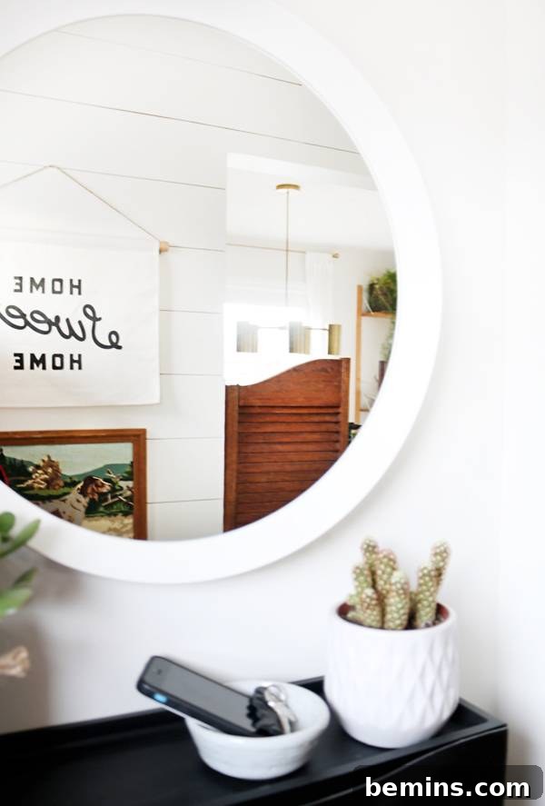Smart Storage Solutions: An Effortless Mudroom Makeover 14 Close-up of Mudroom Details