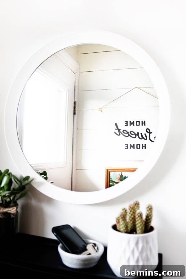Smart Storage Solutions: An Effortless Mudroom Makeover 17 Mirror and Wall Decor in Mudroom